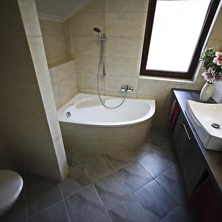 וילה Villamandala