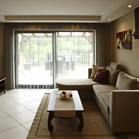 וילה Villamandala